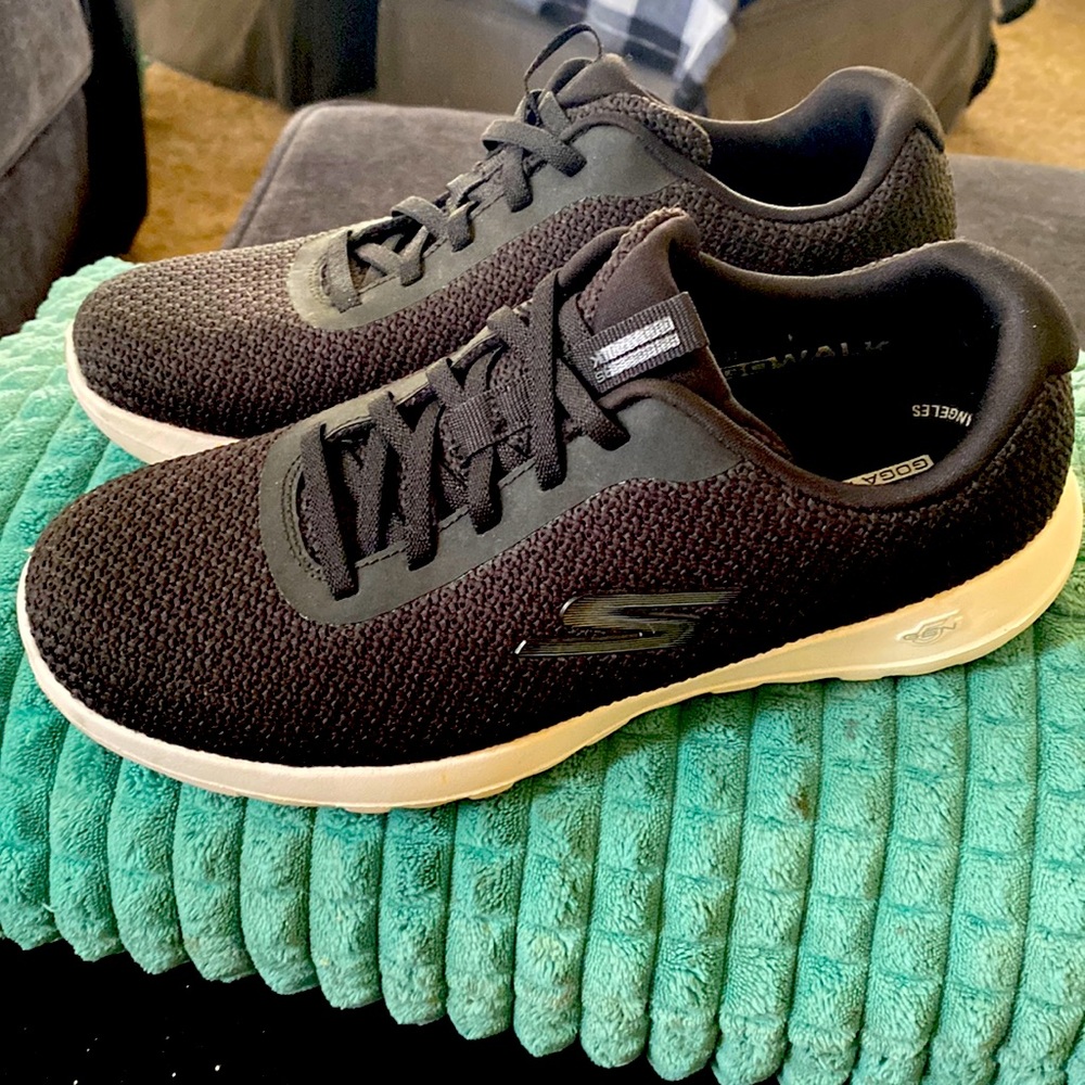 Sketcher sneakers